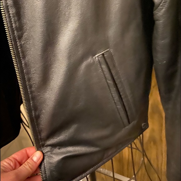 Woman’s Wilson’s M. Julian leather jacket size Small * Like New! - Picture 4 of 10